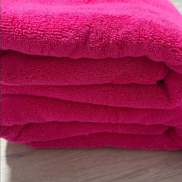 Kate Spade ♠️ Towel Set Cotton Hot Pink NWT - Picture 4 of 8